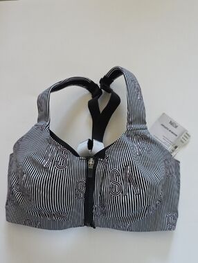 Victoria Sport Front-Zip High Support Sports Bra - Black & White Stripe